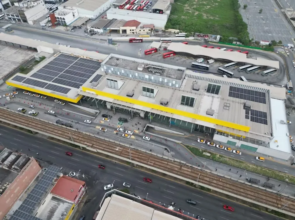 Central de Autobuses Mty — instalación solar en Monterrey, Nuevo León